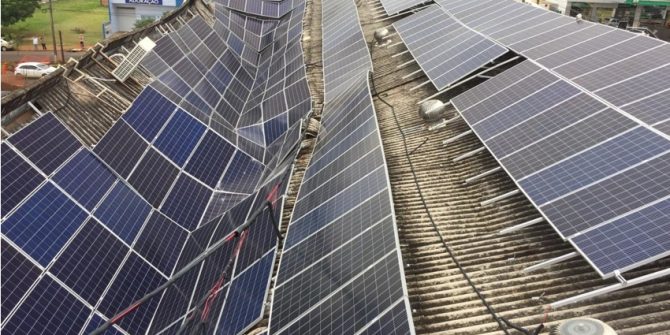 Avaliação prévia dos telhados antes da instalação de sistemas FV