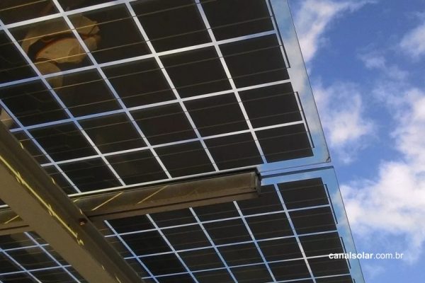 Entenda Os Módulos Fotovoltaicos Bifaciais