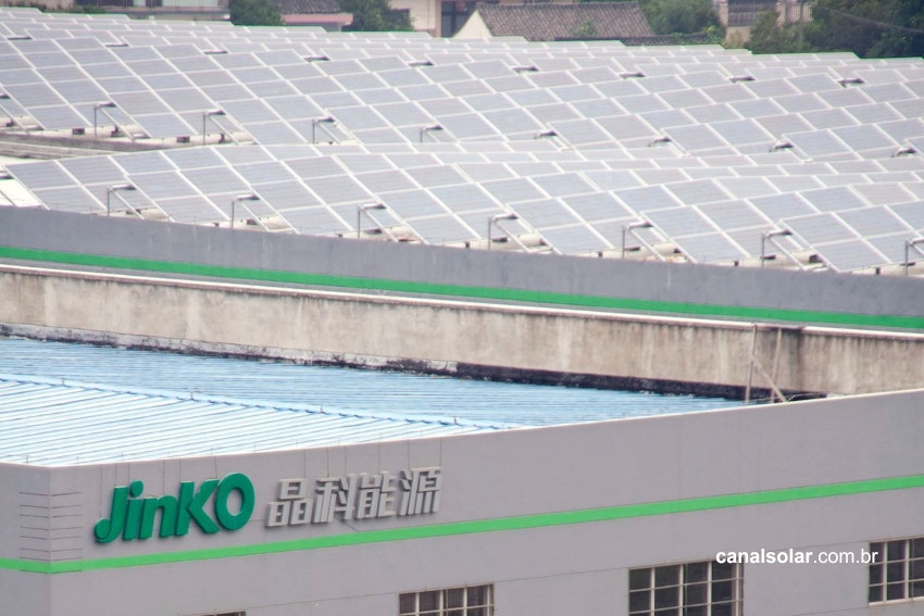 JinkoSolar anuncia que utilizará 100% de energias renováveis na sua produção até 2025
