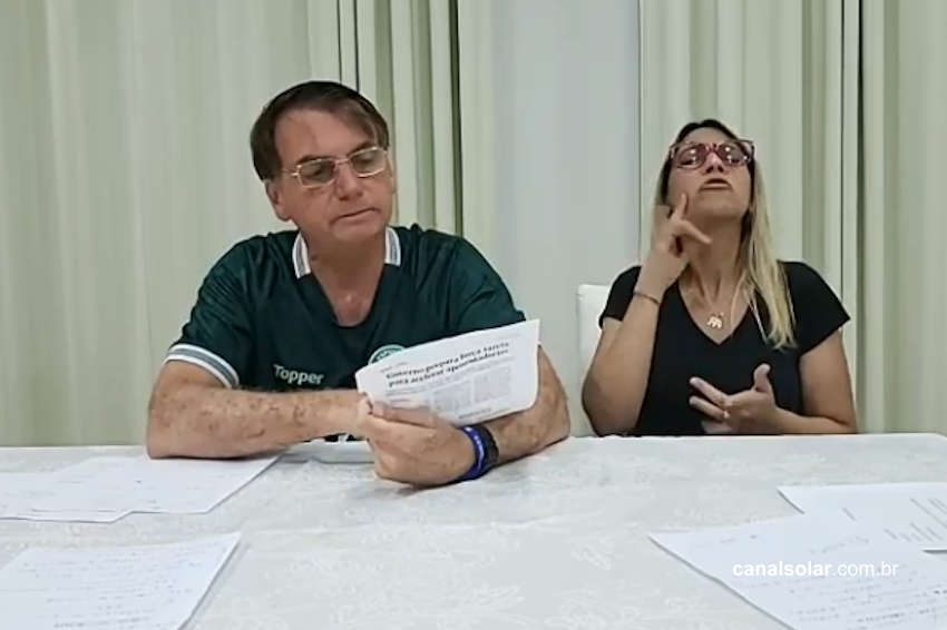 Bolsonaro rebate texto sobre energia solar publicado pelo O Globo