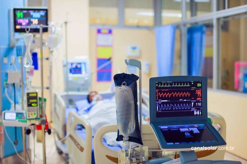 ABSOLAR propõe doação de créditos excedentes para hospitais