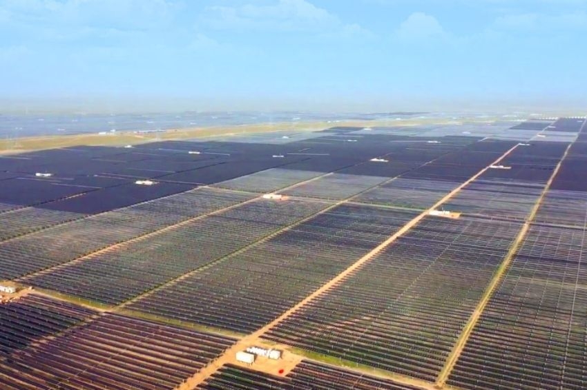 Usina fotovoltaica de 2,2 GW é construída na China