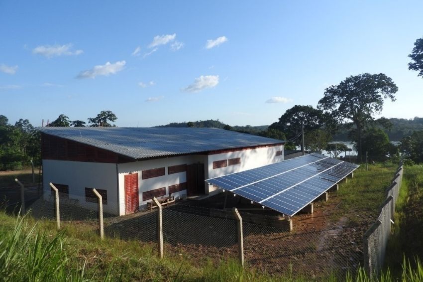 Durante apagão, cidade do Amapá garante energia por meio de fonte solar Durante apagão, cidade do Amapá garante energia por meio de fonte solar