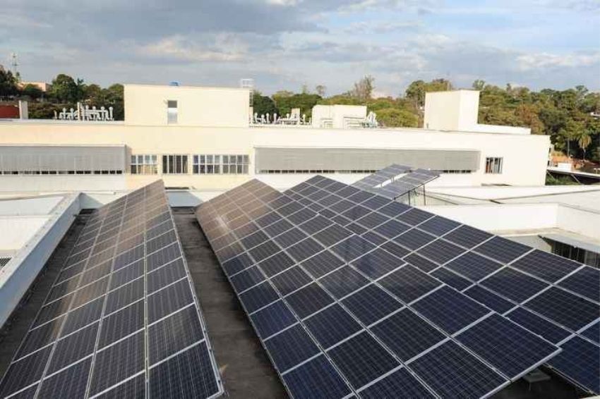 UFMG mira projeto solar para economizar na conta de luz