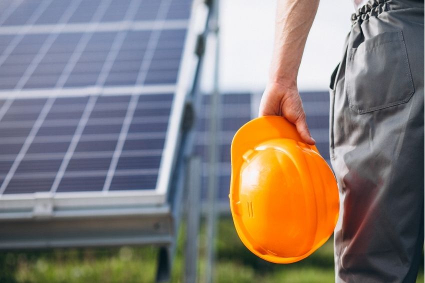 Alteração de regras pode afetar empregos do setor de energia solar