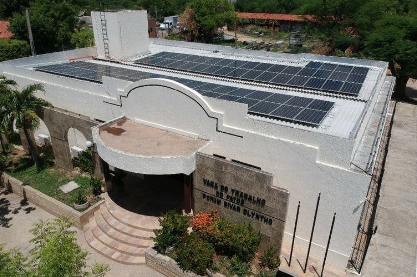 TRT da Paraíba instala quatro usinas de fonte solar