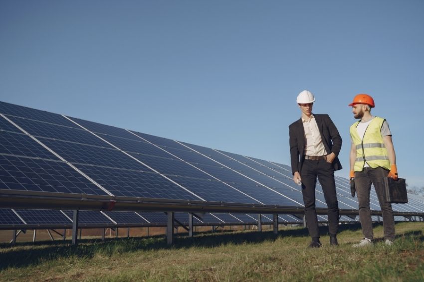 Empresas fotovoltaicas projetam grandes investimentos para 2021