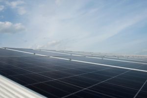 Como a vacinação contra a Covid-19 impacta o setor solar?