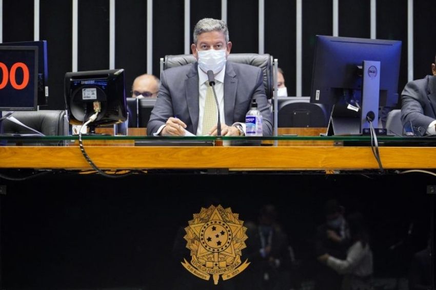 Câmara dos Deputados adia votação do PL 5829 Câmara dos Deputados adia votação do PL 5829