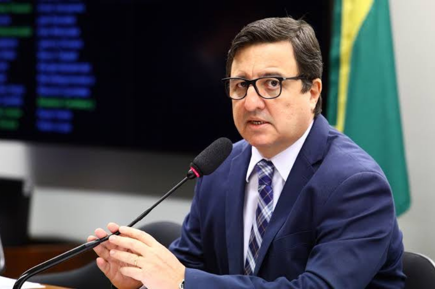 Danilo Forte e Arthur Lira vão discutir PL 5829 em reunião Danilo Forte e Arthur Lira vão discutir PL 5829 em reunião
