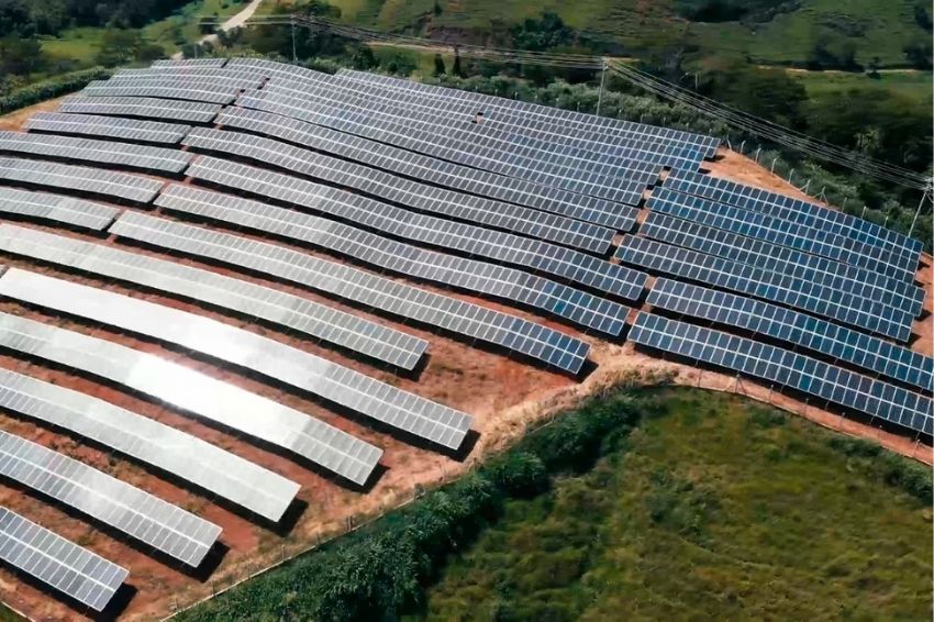 Rede de drogaria do RJ inaugura usina solar para gerar economia