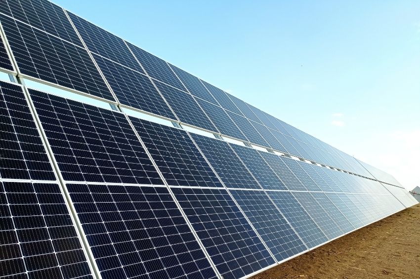 Reivax fornecerá controlador de energia para o parque solar Alex Reivax fornecerá controlador de energia para o parque solar Alex