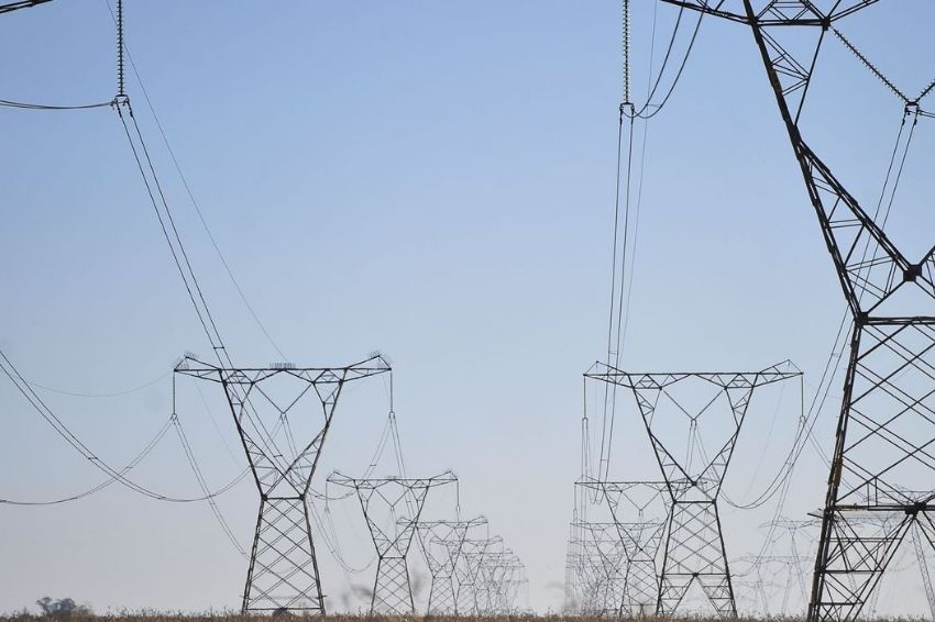 Senado aprova redução na tarifa de energia elétrica por 5 anos