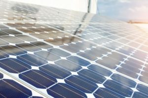 Sobretensão principais problemas em instalações fotovoltaicas