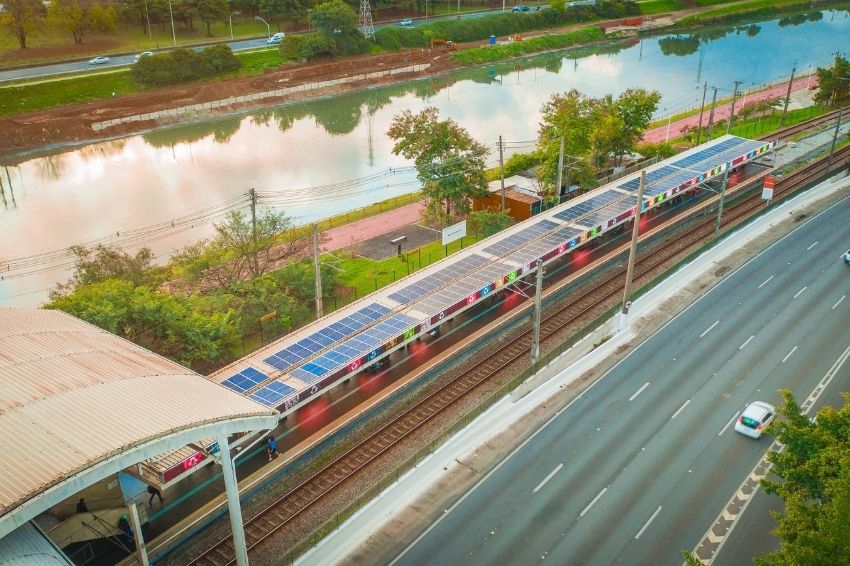 São Paulo inaugura 1ª estação de trem movida por energia solar