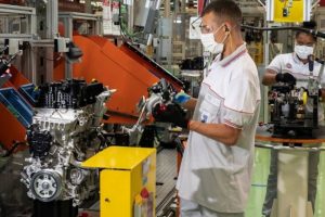 26-06-21-canal-solar-Grupo automotivo irá fabricar motores híbridos e elétricos no Brasil