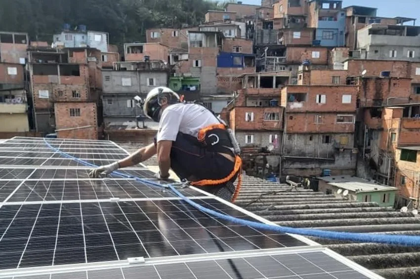 1ª instalação em uma comunidade na cidade de São Paulo