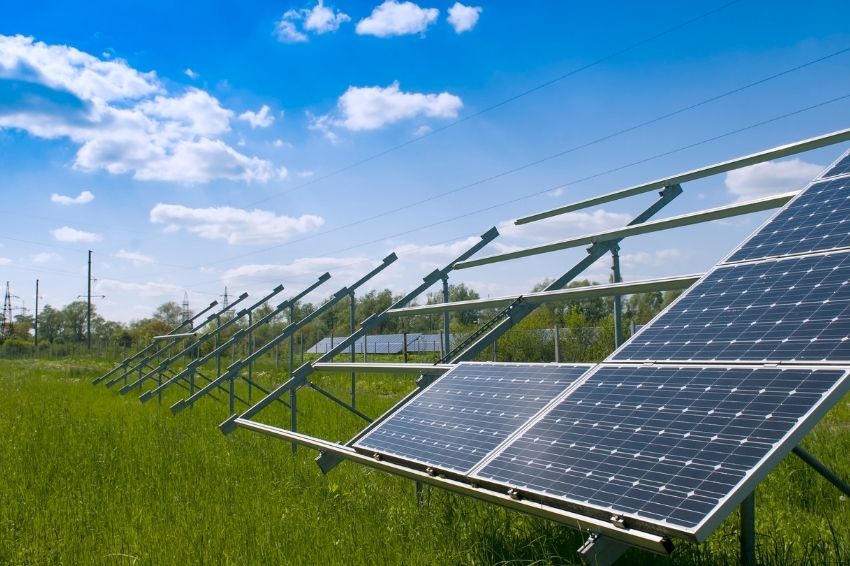 Empresa europeia fecha acordo para construção de 12 usinas solares no Brasil