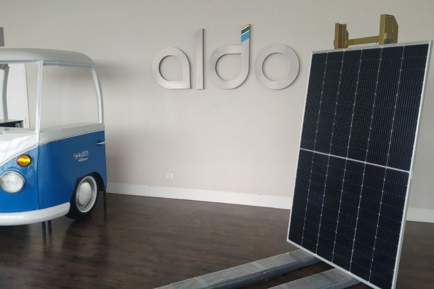 Jinko Solar e Growatt lançam novidades para o mercado de energia solar Jinko Solar e Growatt lançam novidades para o mercado de energia solar