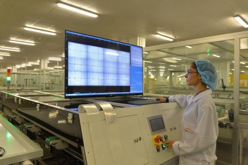 Modelagem e simulação de uma usina solar com módulo bifaciais Modelagem e simulação de uma usina solar com módulo bifaciais