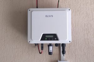 Elsys apresenta primeiro inversor próprio na Intersolar 2021