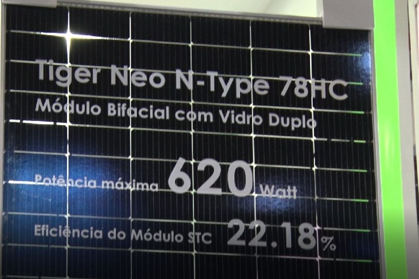 Jinko apresenta painel tipo N com eficiência de 22,18% na Intersolar 2021