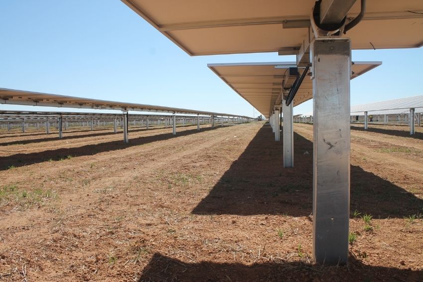 Setor de trackers solares tem alta de 39% em 2020, diz Wood Mackenzie