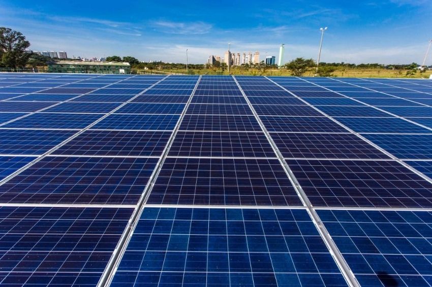 Energia solar será usada para zerar emissões de carbono em São Paulo 