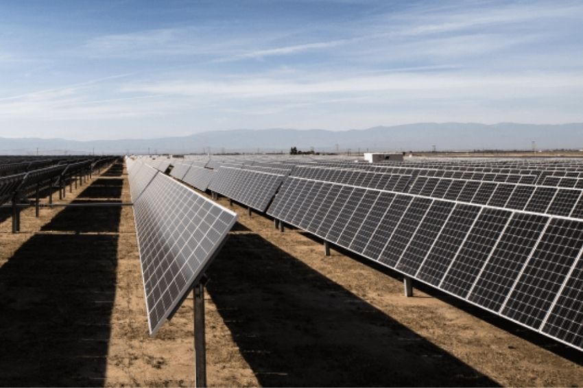 Impulsionada pela fonte solar, geração de energia no país ultrapassa 180 GW
