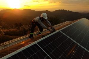 Estados com maior índice de radiação solar tendem a ser mais favoráveis para o retorno do investimento.