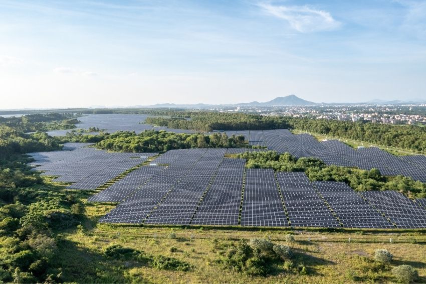 A ANEEL (Agência Nacional de Energia Elétrica) liberou 544,3 MW de potência operacional em outubro deste ano para usinas geradoras de energia solar.