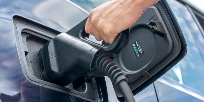 16-12-21-canal-solar-Venda de veículos elétricos bate recorde em 2021