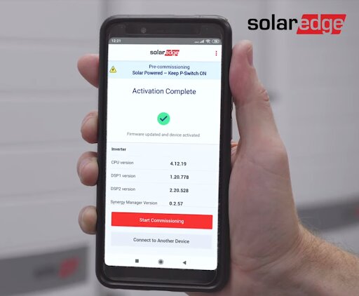 O aplicativo SetApp comunica-se com o Synergy Manager e guia o usuário durante todo o processo de comissionamento