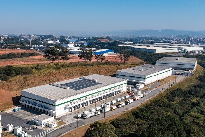 Comfrio e GLP inauguram usina solar em galpão logístico em São Paulo