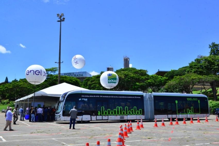 Goiás visa modernizar frota de ônibus com modelos 100% elétricos