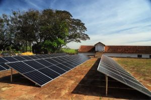 ABSOLAR e Invest Paraná firmam acordo para impulsionar fonte solar no estado
