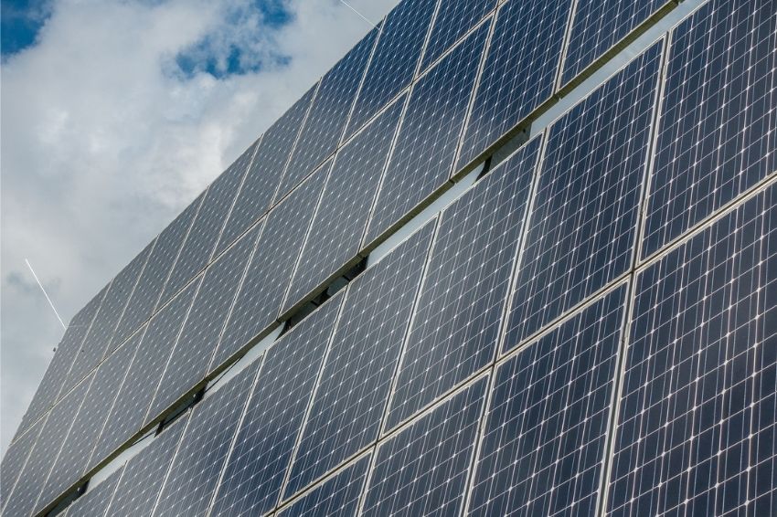 Oi busca transição energética por meio de consórcio de energia solar