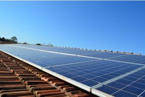 canal-solar Distribuidor de ar condicionado investe em energia solar