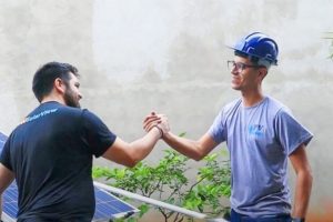 SolarView investe em limpeza de painéis solares