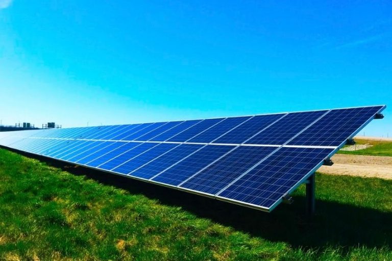 Empresários debatem expansão do setor solar em GO