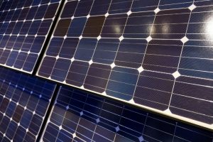 03-05-22-canal-solar-Solar irá compensar gastos de 98% das lojas da Extrafarma
