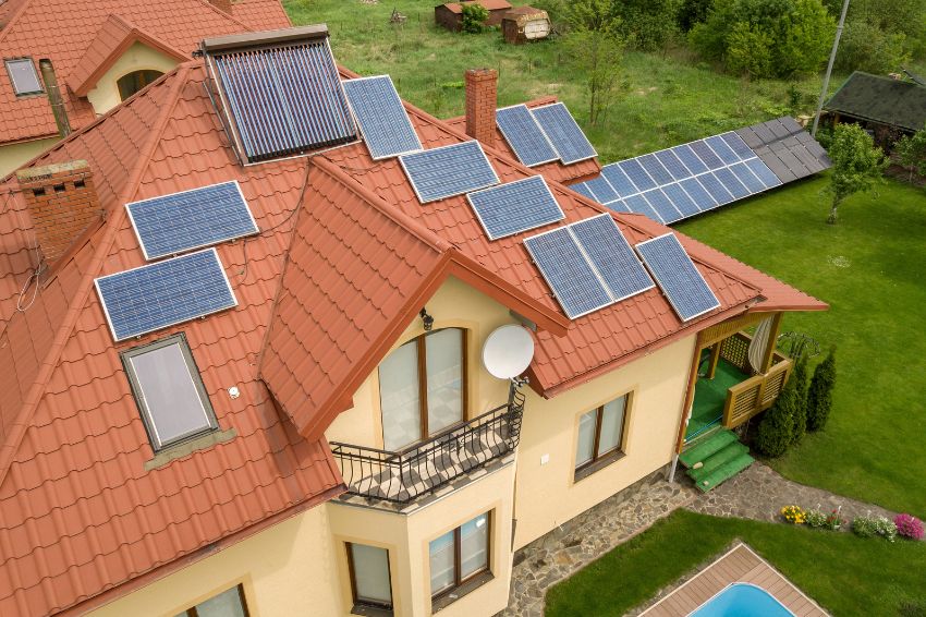 Como deve ser feita a instalação de painéis solares?