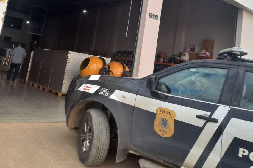 Polícia recupera carga de painéis avaliada em mais de R$ 500 mil