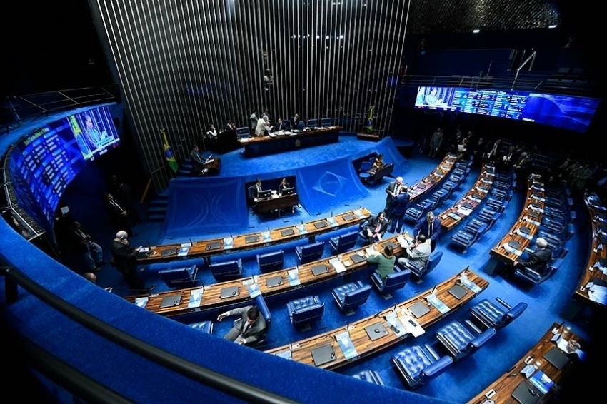 Senado vota PL que reduz conta de luz com o uso de créditos tributários 