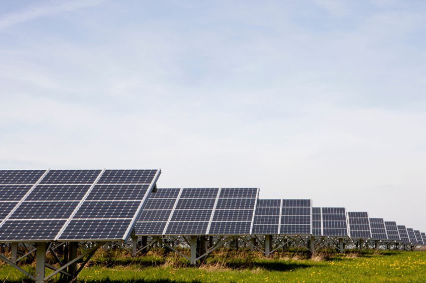10-08-22-canal-solar-EPE aponta contribuição energética mensal da energia solar