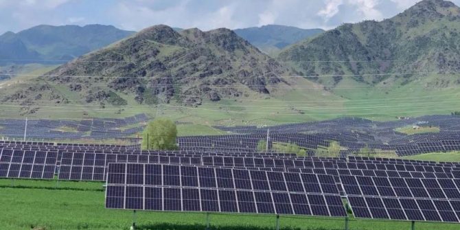 31-08-22-canal-solar-Jinko Solar embarca 18,21 GW no 1º semestre de 2022