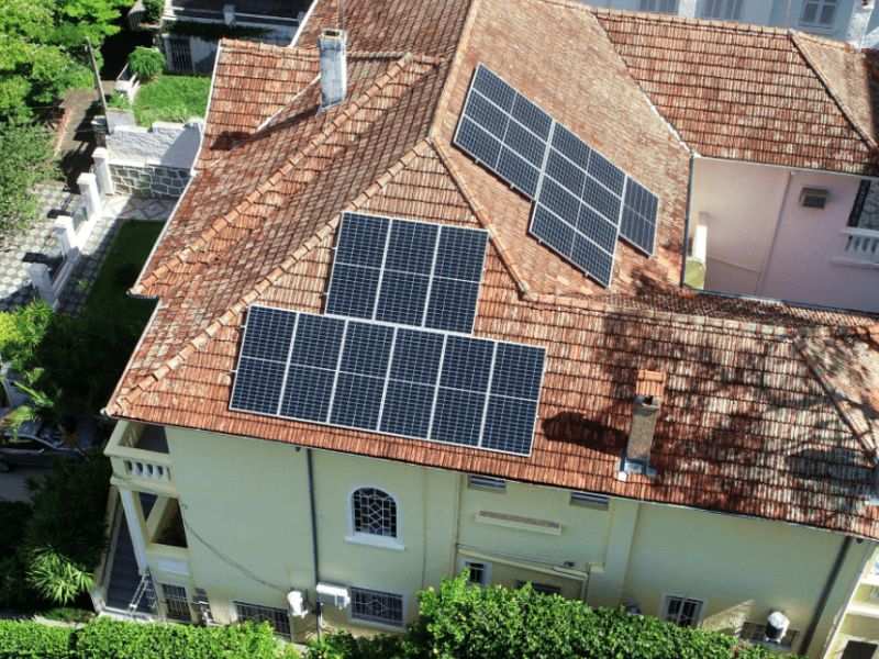 Brasil dobra potência instalada e atinge 14 GW em GD solar