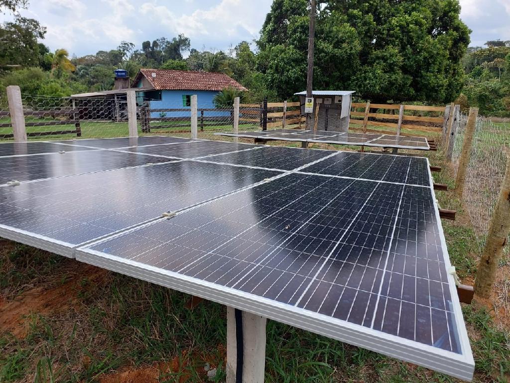 Sistema de 6,4 kWp instalado na propriedade rural. Foto: Empaer/MT