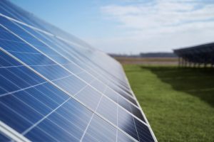 23-11-22-canal-solar-Energia solar ultrapassará eólica onshore na América Latina a partir de 2023