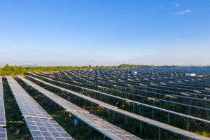 02-01-23-canal-solar-Brasil acrescentou mais de 9 GW de energia solar em 2022